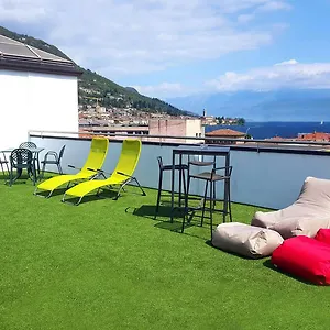 https://lake-garda-hostel.it-lombardy.com